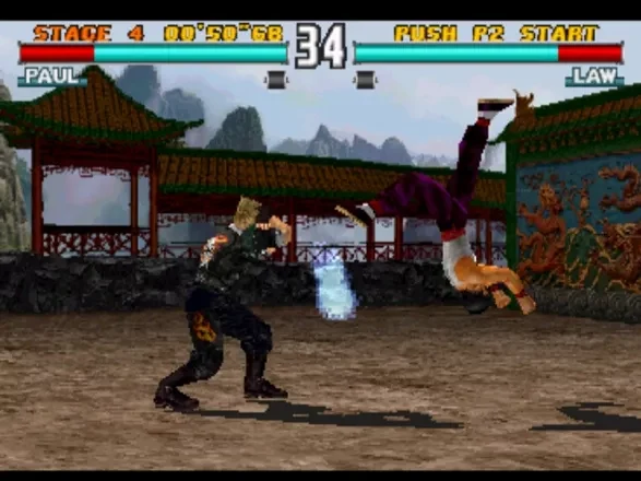 Tekken 3 (PS1) — Paul va Law o‘rtasidagi jang