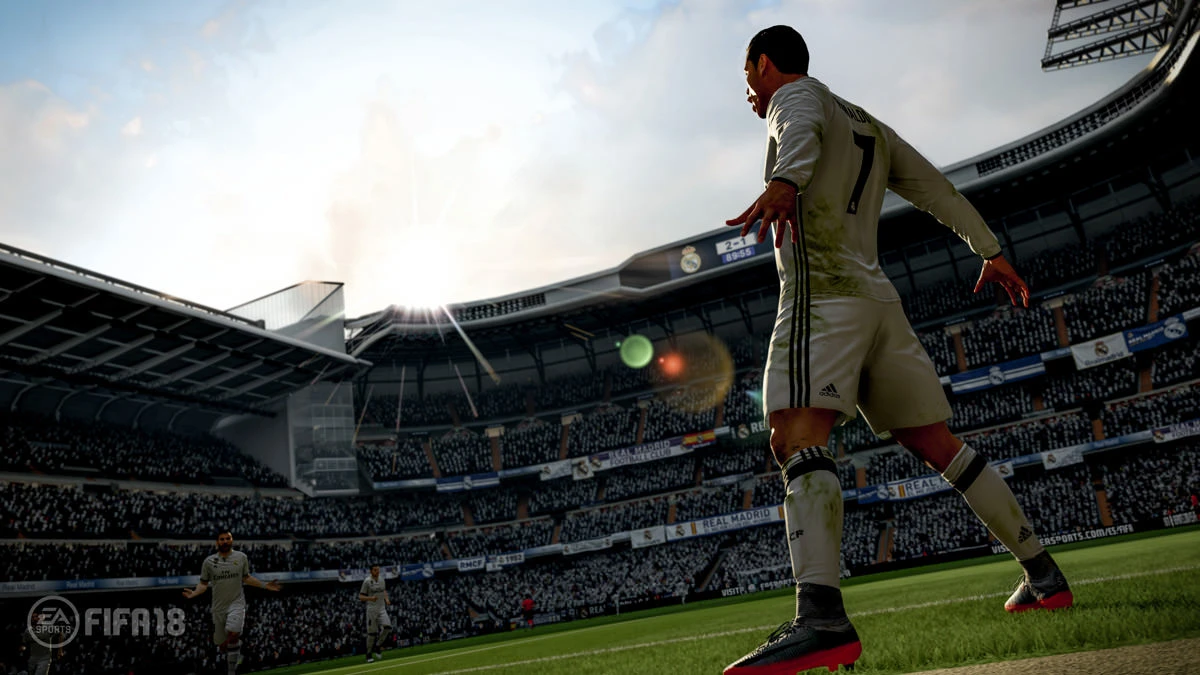 FIFA 18 — burchak bayrog‘i yonida Ronaldo